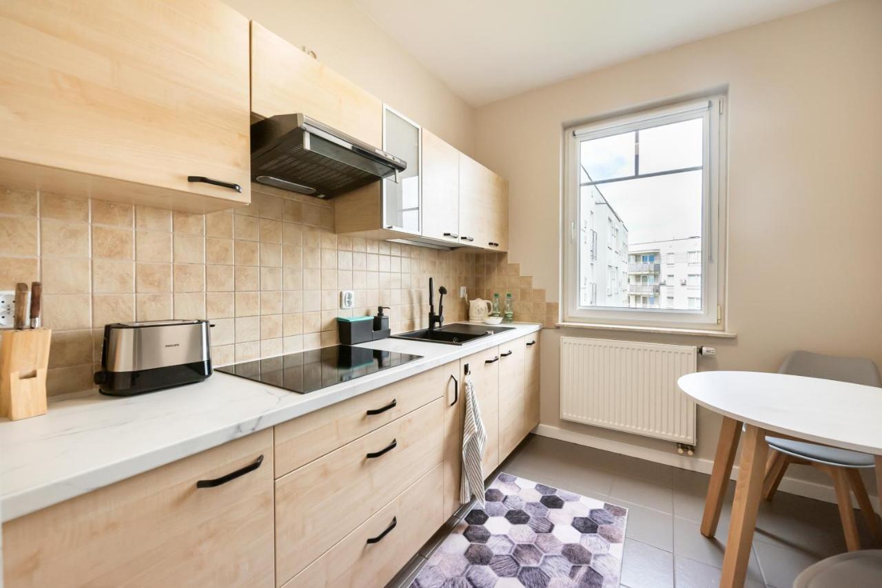 Ursus Pleasant Apartment Warsaw Exterior photo